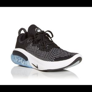 Women’s Nike joyride knit low top sneaker